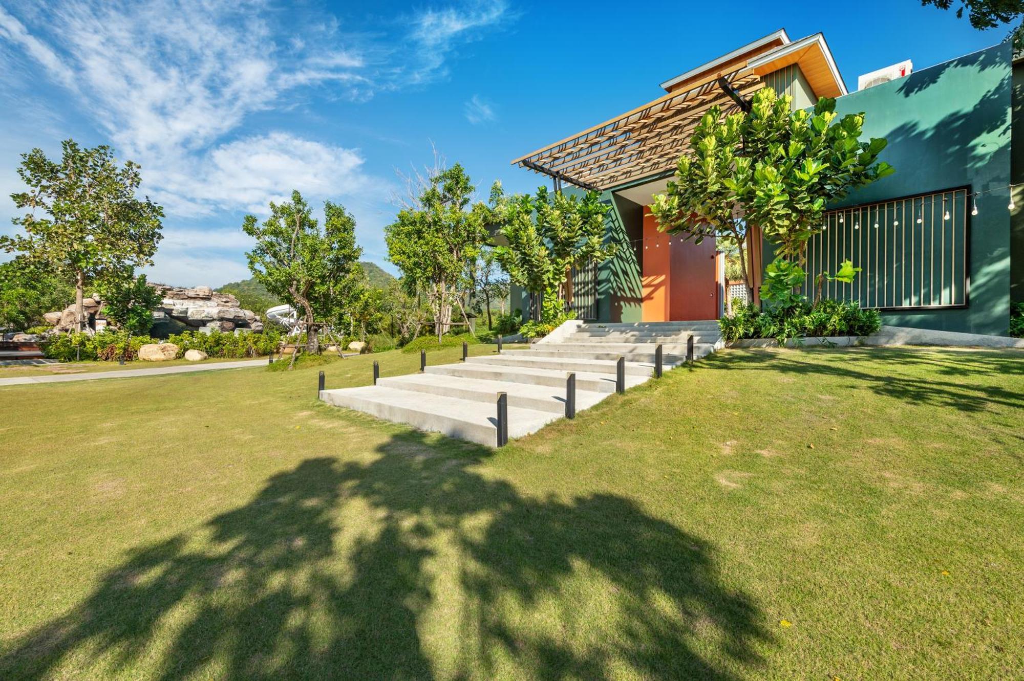 Phukalini Luxury Pool Villa & Onsen Хуа Хин Екстериор снимка