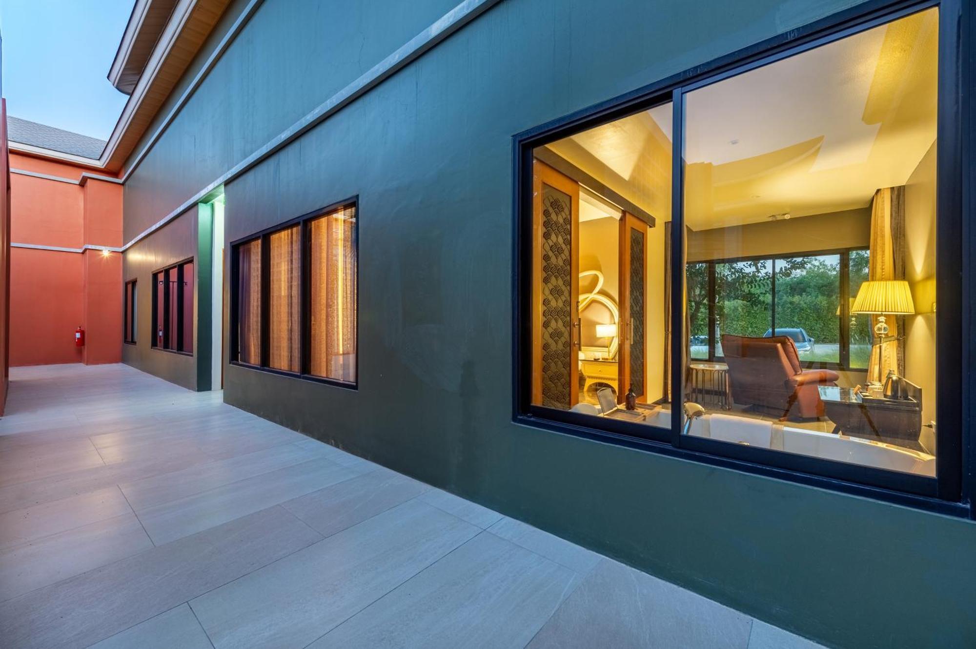 Phukalini Luxury Pool Villa & Onsen Хуа Хин Екстериор снимка